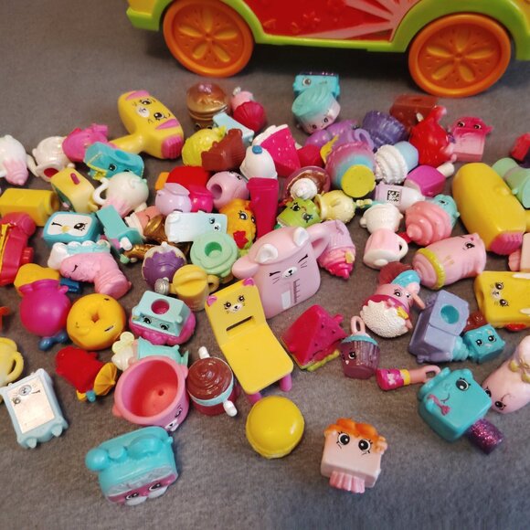 HUGE LOT SHOPKINS FIGURES SMOOTHIE TRUCK 90 MIXED RANDOM MINI FIGURES NO DUPES! - Picture 3 of 5